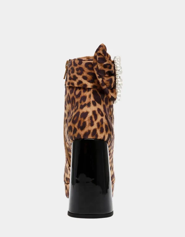 Betsey Johnson Idris Leopard Hot