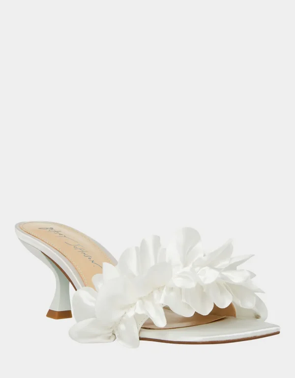 Betsey Johnson Kimi Ivory Best Sale