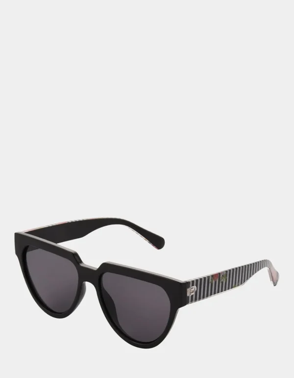 Betsey Johnson Proof Positive Sunglasses Black Flash Sale